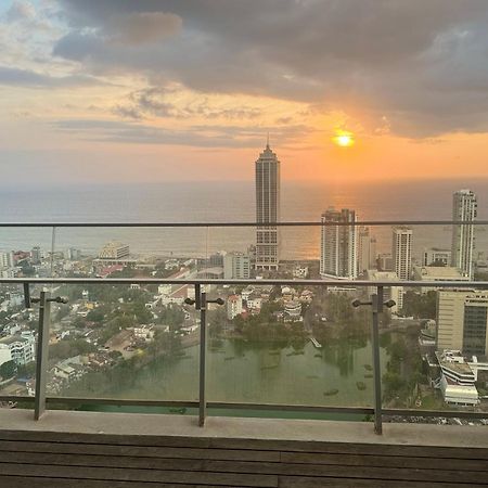 Altair Luxury Colombo By Miracle Apartment Exterior foto